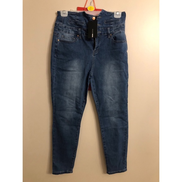 Fashion Nova Denim - High waisted jeans from Fashion Nova
